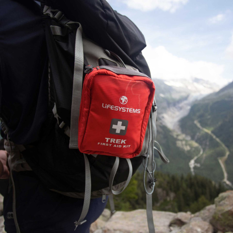 Apteczka trekkingowa Lifesystems Trek First Aid Kit - przy plecaku