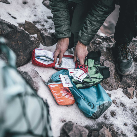 Apteczka trekkingowa Lifesystems Trek First Aid Kit - użycie