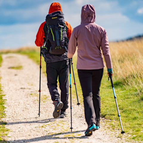 Kije trekkingowe Volven Adventure Cork - wędrówka