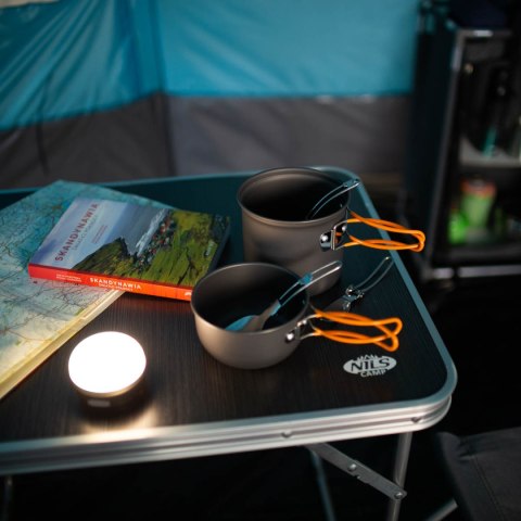 Garnek turystyczny Nils Camp NC1704 800 ml z niezbędnikiem - użycie 2