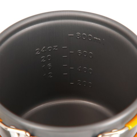 Garnek turystyczny Nils Camp NC1704 800 ml z niezbędnikiem - miarka