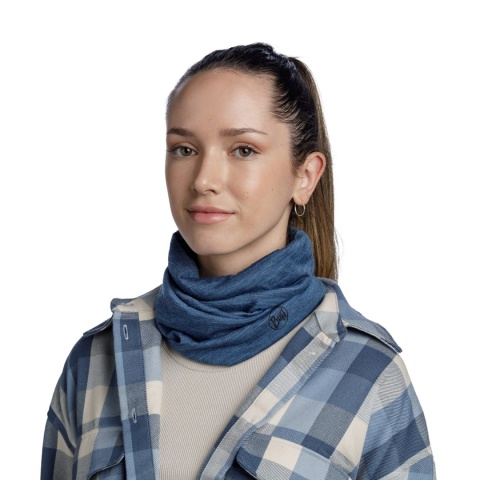 Chusta wielofunkcyjna z wełny merino Buff Merino Lightweight - multistripes tempest (niebieski) - użycie 3