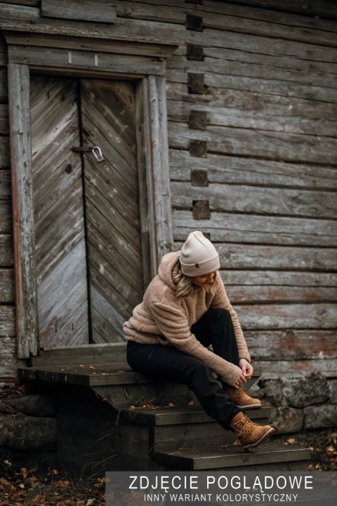 Czapka z wełny merino SuperYellow Inari - lifestyle 3