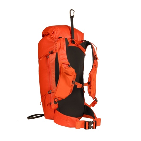 Plecak w góry Blue Ice Firecrest 38 - czerwony - zintegrowany karabińczyk