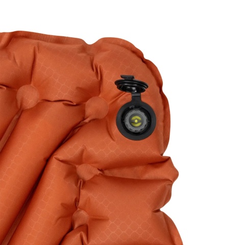 Materac turystyczny Klymit Insulated Static V Peak - zawór otwarty