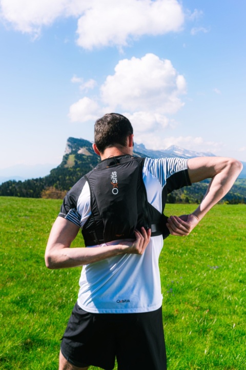 Kamizelka biegowa Oxsitis Ghost 8 - black - lifestyle 2