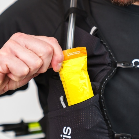 Kamizelka biegowa Oxsitis Ghost 8 - black - kieszeń na przekąski