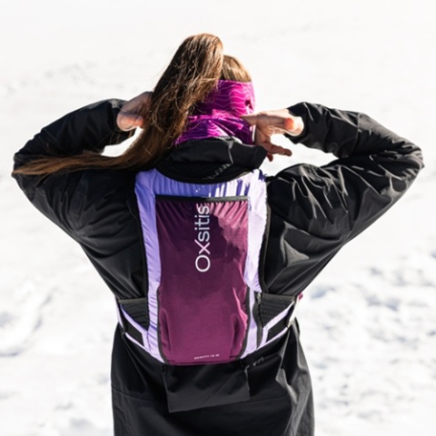 Kamizelka biegowa damska Oxsitis Gravity 10 - lilac - lifestyle 2