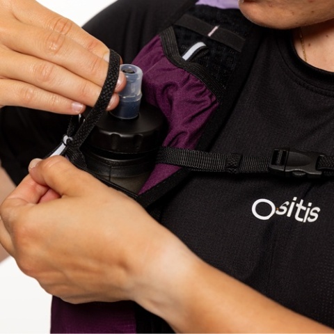 Kamizelka biegowa damska Oxsitis Gravity 5 - lilac - mocowanie bidonu