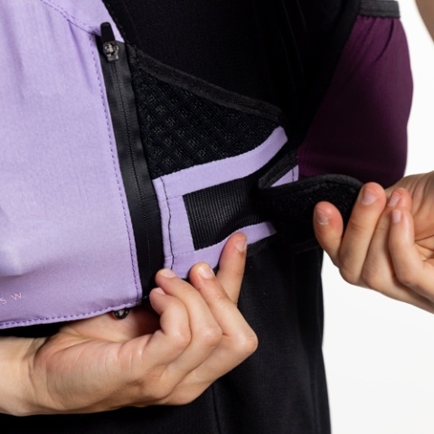 Kamizelka biegowa damska Oxsitis Gravity 5 - lilac - dopasowanie 1