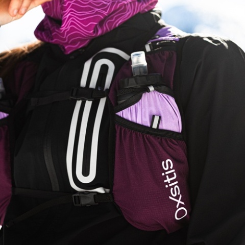 Kamizelka biegowa damska Oxsitis Gravity 5 - lilac - lifestyle 2