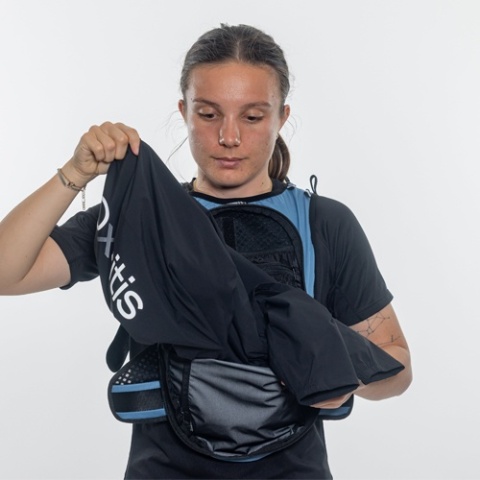 Plecak biegowy damski Oxsitis Spectre 12 - cloud blue - komora główna 2