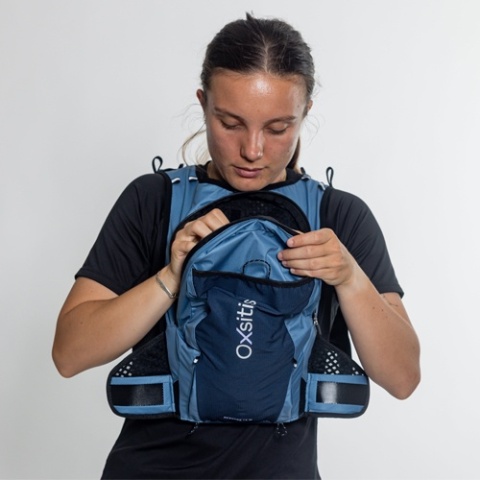 Plecak biegowy damski Oxsitis Spectre 12 - cloud blue - komora główna 1