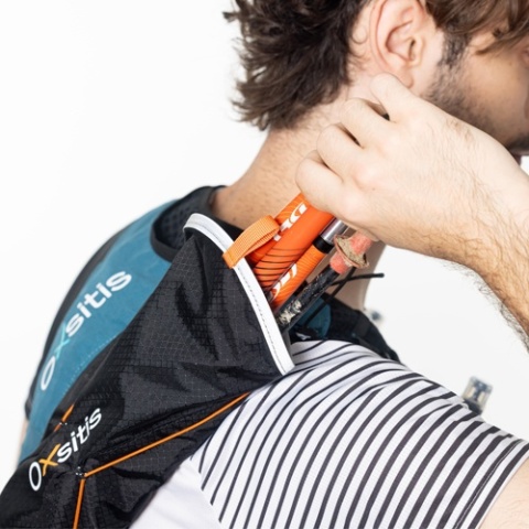 Pokrowiec na kije Oxsitis Quiver - przykładowe użycie 1