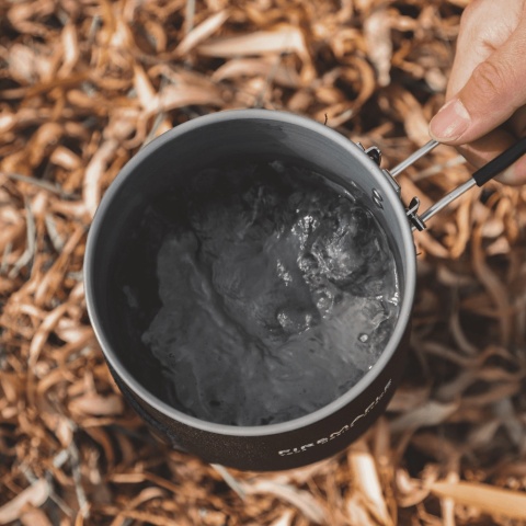 Kuchenka turystyczna FireMaple FMS X1 Pro - black red - użycie 2