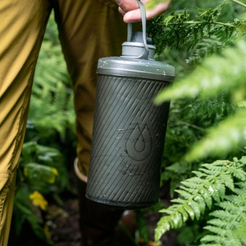 Butelka składana HydraPak Flux 1,5 l - szary - lifestyle 2