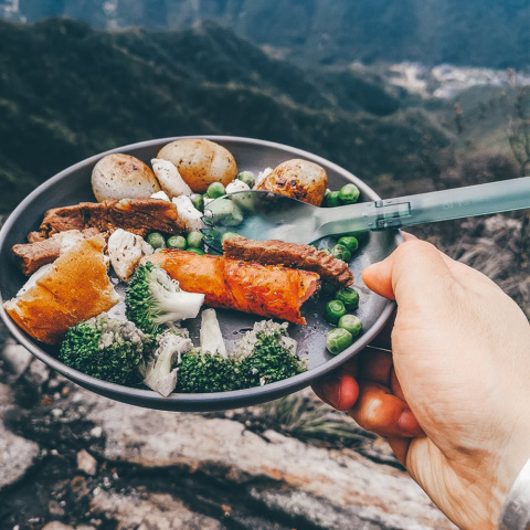 Spork FireMaple Color Tritan - użycie - wersja w kolorze zielonym